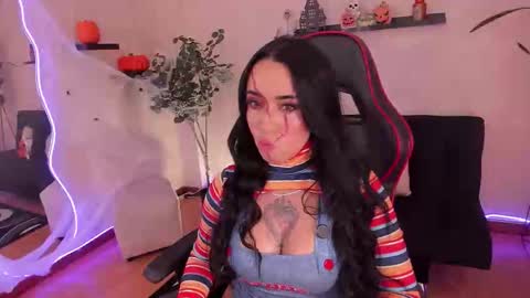 Emmy Evans  online show from October 2, 2025, 7:54 pm