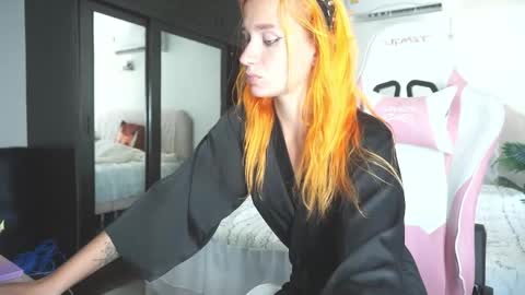 Emmylie online show from April 13, 2026, 8:09 am