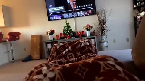 emoney04 online show from December 17, 2024, 9:05 pm