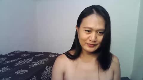 Snapshot of emoterah123smile chatting on February 3, 2025, 7:51 am Emotera online show from February 3, 2025, 7:51 am
