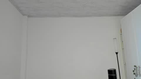 Snapshot of emperatriiiz chatting on December 2, 2025, 6:36 pm Emperatriz online show from December 2, 2025, 6:36 pm