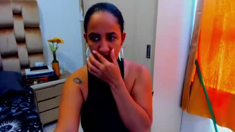 Snapshot of emperatriztapia chatting on July 16, 2026, 6:03 pm emperatriztapia online show from July 16, 2026, 6:03 pm
