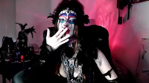 Snapshot of empressmorrigan chatting on December 18, 2025, 11:05 am Morrigan online show from December 18, 2025, 11:05 am