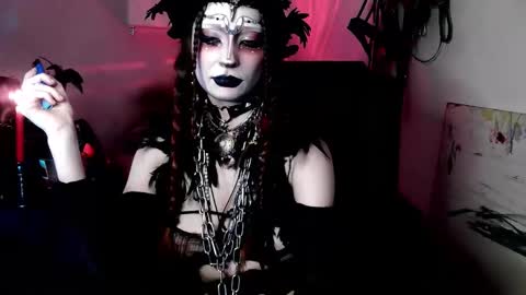 Snapshot of empressmorrigan chatting on January 15, 2026, 1:48 pm Morrigan online show from January 15, 2026, 1:48 pm