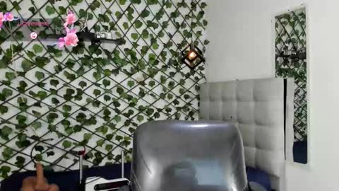 Emy online show from January 31, 2026, 7:23 pm