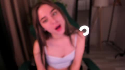 emy__angel online show from April 20, 2026, 11:17 pm