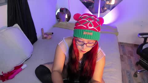 Im Emily would you like to help me reach 100  online show from December 16, 2024, 4:23 am