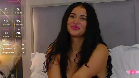Snapshot of emylaveau chatting on February 8, 2025, 2:16 pm Emy online show from February 8, 2025, 2:16 pm