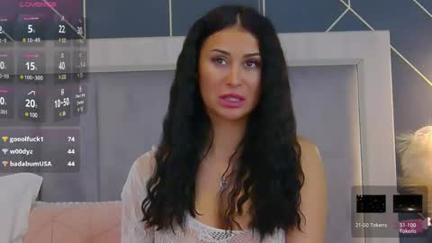 Snapshot of emylaveau chatting on March 5, 2025, 11:28 am Emy online show from March 5, 2025, 11:28 am
