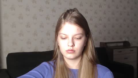 EmySway online show from December 29, 2024, 6:16 pm