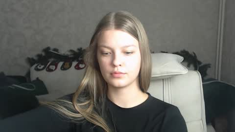 EmySway online show from January 7, 2025, 6:03 pm