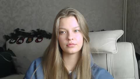 EmySway online show from January 24, 2025, 8:54 pm