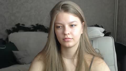 EmySway online show from January 30, 2025, 4:48 am