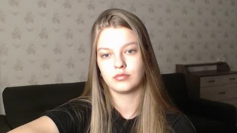 EmySway online show from March 12, 2025, 2:45 pm