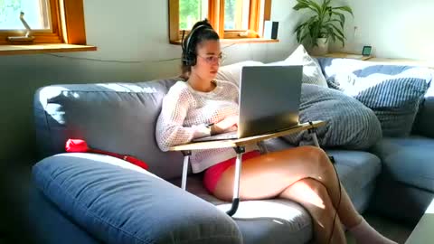 emyxxl online show from June 16, 2026, 12:30 pm