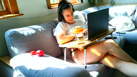 Snapshot of emyxxl chatting on July 8, 2026, 1:37 pm emyxxl online show from July 8, 2026, 1:37 pm