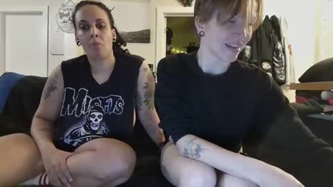 Cedar redhead and River brunette online show from December 26, 2024, 12:46 am