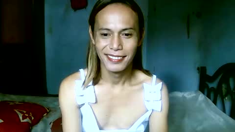 CHUN LY online show from June 8, 2026, 5:19 am