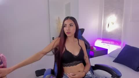 Snapshot of enchanted_doll_ chatting on May 20, 2026, 7:42 pm Valentina online show from May 20, 2026, 7:42 pm