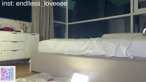 Mia online show from April 14, 2026, 11:11 pm