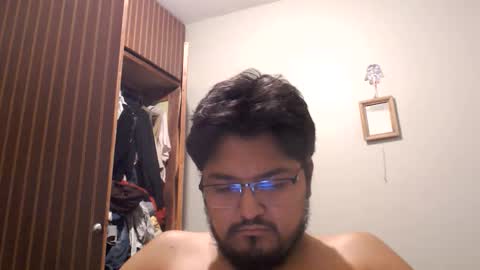 Snapshot of engineer_model_2022 chatting on May 19, 2026, 7:04 am engineer_model_2022 online show from May 19, 2026, 7:04 am