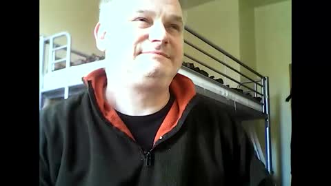 englishguysurrey online show from January 3, 2025, 1:14 pm