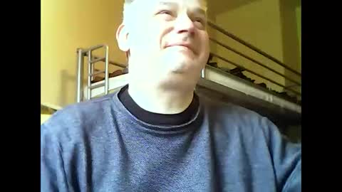 englishguysurrey online show from February 4, 2025, 12:44 pm