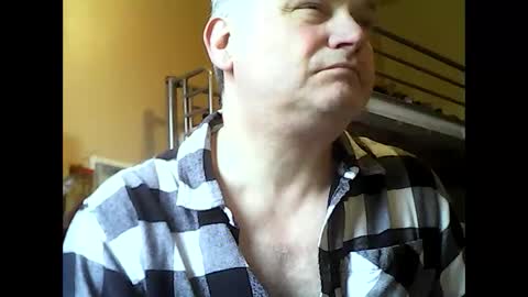 englishguysurrey online show from October 7, 2025, 7:49 am