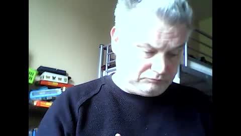 englishguysurrey online show from April 15, 2026, 10:00 am