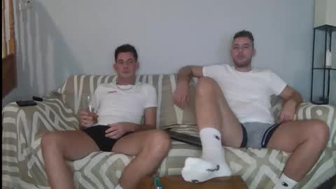 Englishladxxx online show from September 19, 2025, 8:53 pm