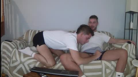 Englishladxxx online show from September 22, 2025, 10:56 pm