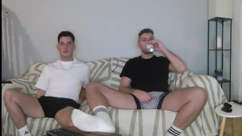 Snapshot of englishladxxx chatting on November 1, 2025, 6:21 pm Englishladxxx online show from November 1, 2025, 6:21 pm
