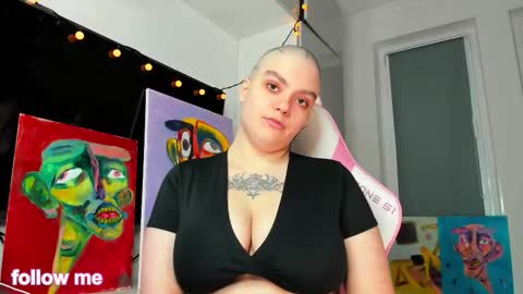 Snapshot of enigmastella chatting on December 20, 2025, 11:06 am enigmastella online show from December 20, 2025, 11:06 am