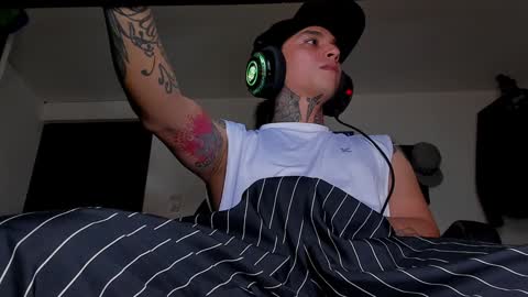 Snapshot of enjoymycock99 chatting on December 9, 2024, 4:05 pm enjoymycock99 online show from December 9, 2024, 4:05 pm