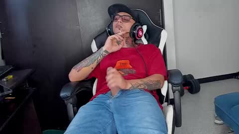 Snapshot of enjoymycock99 chatting on February 24, 2025, 7:52 pm enjoymycock99 online show from February 24, 2025, 7:52 pm