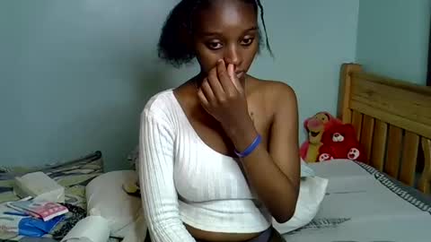 enkarxx online show from December 25, 2024, 7:57 am