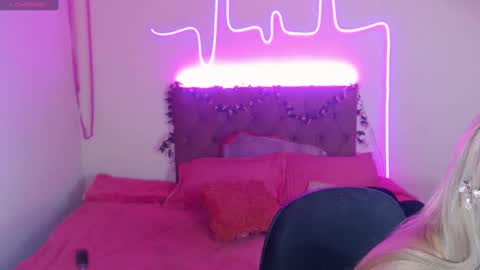 Snapshot of enma_gill chatting on December 20, 2024, 11:16 pm Enma Rojas online show from December 20, 2024, 11:16 pm