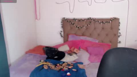 Snapshot of enma_gill chatting on January 17, 2025, 6:02 pm Enma Rojas online show from January 17, 2025, 6:02 pm