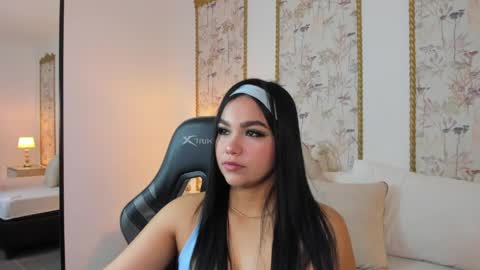 Snapshot of enma_grundy chatting on April 30, 2026, 12:33 pm E N M A online show from April 30, 2026, 12:33 pm