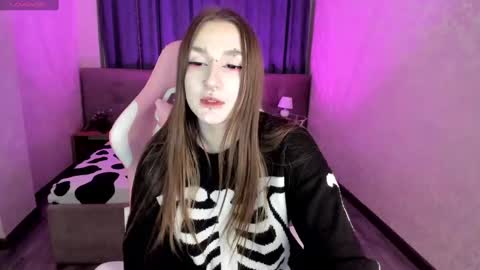 Snapshot of enn_allenn chatting on January 19, 2025, 11:32 pm enn_allenn online show from January 19, 2025, 11:32 pm
