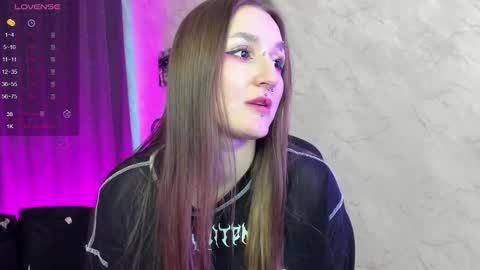 Snapshot of enn_allenn chatting on March 9, 2025, 5:33 am enn_allenn online show from March 9, 2025, 5:33 am