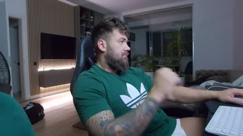 Erik online show from February 26, 2025, 4:45 pm