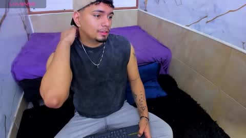 Snapshot of enrique_villa23 chatting on September 28, 2025, 12:10 pm enrique online show from September 28, 2025, 12:10 pm