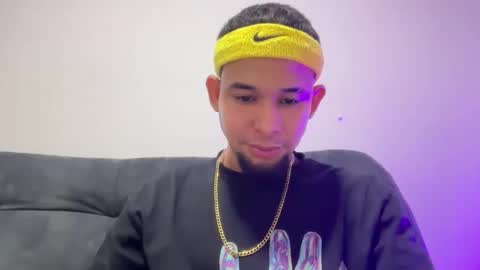 enyel_100 online show from February 1, 2026, 8:02 am