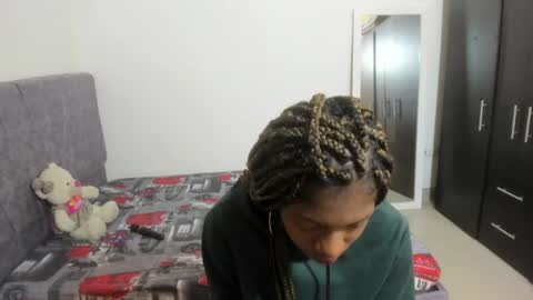 Angela online show from October 30, 2025, 1:18 am