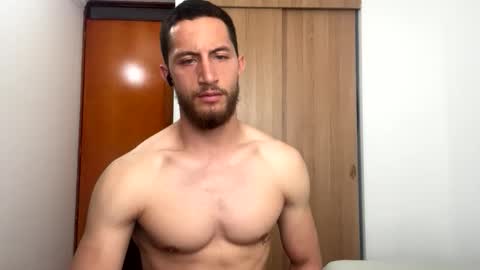 enzo_savage online show from January 7, 2026, 8:11 pm