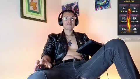 Snapshot of enzoprat chatting on February 25, 2026, 5:22 pm enzoprat online show from February 25, 2026, 5:22 pm