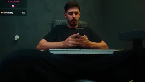 EnzoRace online show from September 26, 2025, 5:00 am