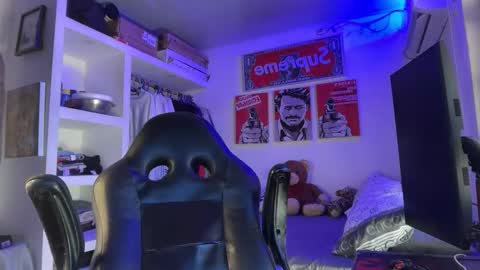 Tht BOSS Eren online show from March 14, 2026, 8:25 pm