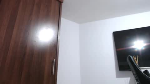 eren_smith online show from March 5, 2026, 11:39 am